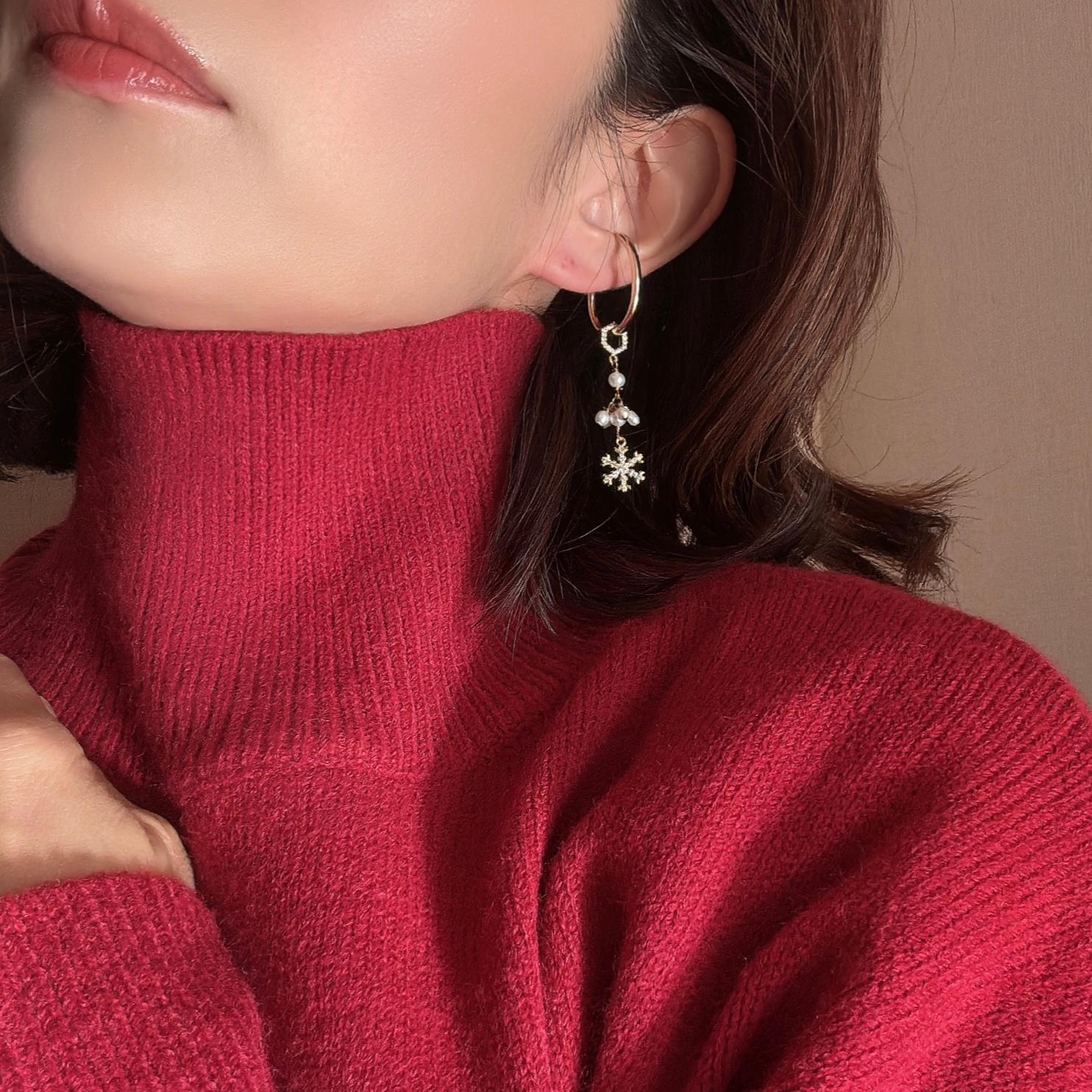 【Holiday collection charm】繊細な雪の結晶と淡水パールのチャーム　ピアス＊イヤーカフ用 | 6枚目