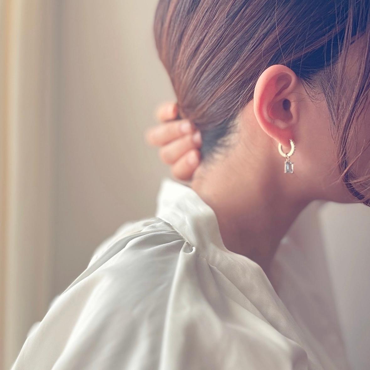 ◆3.6カラット涼しげスカイブルートパーズチャーム フープピアスorイヤーカフ | 3枚目