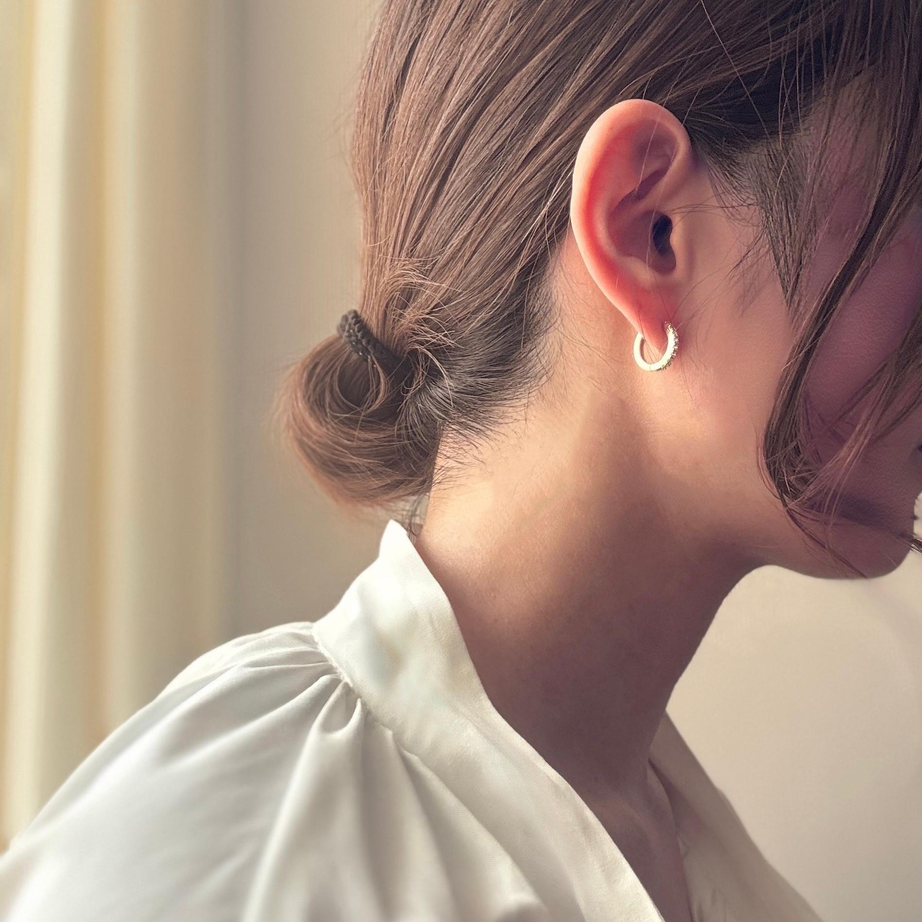 ◆3.6カラット涼しげスカイブルートパーズチャーム フープピアスorイヤーカフ | 9枚目